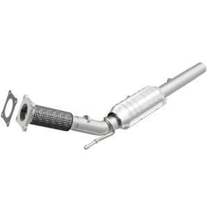 MagnaFlow Exhaust Products OEM Grade Direct-Fit Catalytic Converter 51377