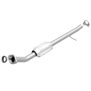 MagnaFlow Exhaust Products OEM Grade Direct-Fit Catalytic Converter 51403