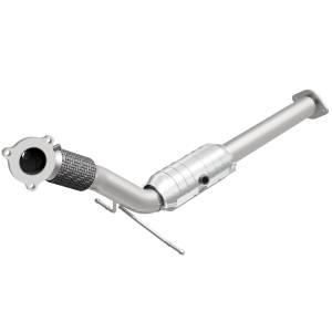 MagnaFlow Exhaust Products OEM Grade Direct-Fit Catalytic Converter 51451