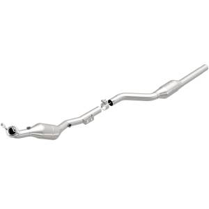 MagnaFlow Exhaust Products OEM Grade Direct-Fit Catalytic Converter 51687