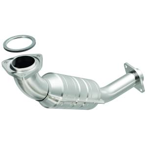 MagnaFlow Exhaust Products OEM Grade Direct-Fit Catalytic Converter 51694