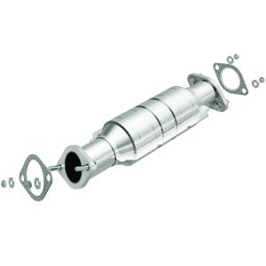 MagnaFlow Exhaust Products OEM Grade Direct-Fit Catalytic Converter 51714