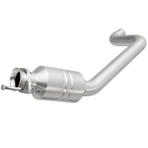 MagnaFlow Exhaust Products OEM Grade Direct-Fit Catalytic Converter 52003