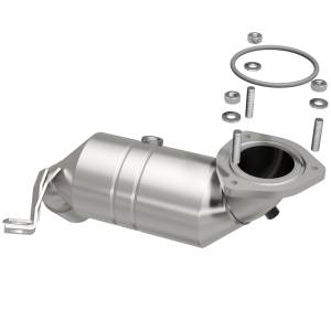 MagnaFlow Exhaust Products OEM Grade Direct-Fit Catalytic Converter 52015