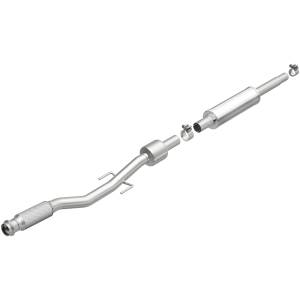 MagnaFlow Exhaust Products OEM Grade Direct-Fit Catalytic Converter 52472