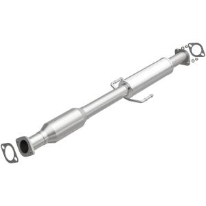 MagnaFlow Exhaust Products OEM Grade Direct-Fit Catalytic Converter 52821