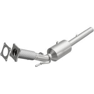 MagnaFlow Exhaust Products California Direct-Fit Catalytic Converter 5561377