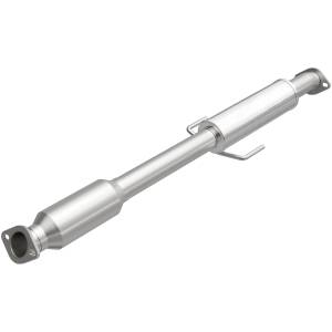 MagnaFlow Exhaust Products California Direct-Fit Catalytic Converter 5561133