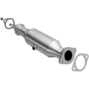 MagnaFlow Exhaust Products California Direct-Fit Catalytic Converter 5561161