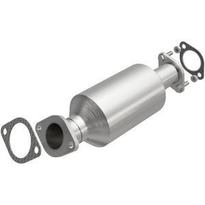 MagnaFlow Exhaust Products California Direct-Fit Catalytic Converter 5571442