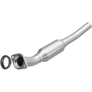 MagnaFlow Exhaust Products California Direct-Fit Catalytic Converter 5571479