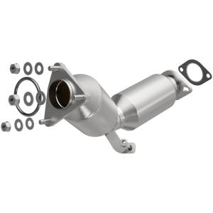 MagnaFlow Exhaust Products California Direct-Fit Catalytic Converter 5582144