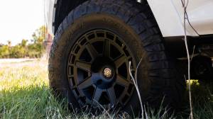 ICON Alloys - ICON ALLOYS COMPASS SAT BLK - 17 X 8.5 / 5X5 / -6MM / 4.5" BS - 3217857345SB - Image 3
