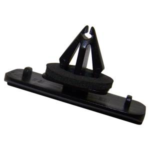 Crown Automotive Jeep Replacement Parts | 1350 Offroad - Crown Retainer, Large Molding Clip for Fender Flare - 5189181AA - Image 1