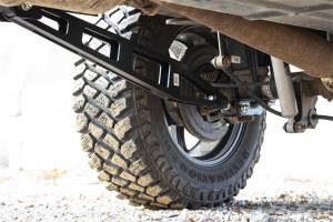 Rough Country Lift Kits & Suspension | 1350 Offroad - Rough Country Traction Bar Kit, Mounting Kit, Cleveite Rubber Bushings, U-Bolt, 0-3-in Lift - 51005 - Image 3