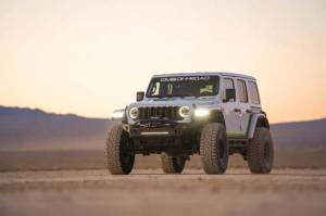 DV8 Offroad Bumpers & Jeep Accessories | 1350 Offroad - DV8 Elite Series 20in Dual Row Light Bar with Accent Light - BE20EW200W-H - Image 9