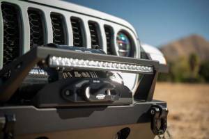DV8 Offroad Bumpers & Jeep Accessories | 1350 Offroad - DV8 20in Halo Elite Single Row Light Bar with Accent Light - White/Amber - BE20SW105W-H - Image 4