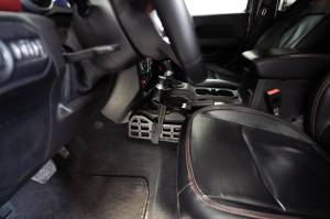 DV8 Offroad Bumpers & Jeep Accessories | 1350 Offroad - DV8 18-23 Jeep Wrangler Center Console Molle Panels - CCJL-01 - Image 21