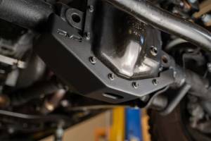 DV8 Offroad Bumpers & Jeep Accessories | 1350 Offroad - DV8 2018+ Jeep Wrangler JL/Gladiator JT Front Differential Skid Plate - SPJL-12 - Image 1