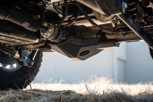 DV8 Offroad Bumpers & Jeep Accessories | 1350 Offroad - DV8 18-25 Jeep Wrangler/Gladiator Rubicon (JL/JLU/JT) Rear Differential Skid Plate - SPJL-13 - Image 6