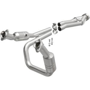 MagnaFlow Exhaust Systems & Installation | 1350 Offroad - MagnaFlow OEM Grade Direct-Fit Catalytic Converter 52436 - Image 1