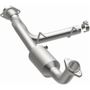 MagnaFlow Exhaust Systems & Installation | 1350 Offroad - MagnaFlow OEM Grade Direct-Fit Catalytic Converter 52508 - Image 2