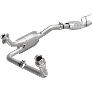 MagnaFlow Exhaust Systems & Installation | 1350 Offroad - MagnaFlow Standard Grade Direct-Fit Catalytic Converter 93423 - Image 1