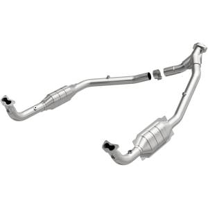 MagnaFlow Exhaust Systems & Installation | 1350 Offroad - MagnaFlow Standard Grade Direct-Fit Catalytic Converter 93691 - Image 1