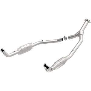 MagnaFlow Exhaust Systems & Installation | 1350 Offroad - MagnaFlow Standard Grade Direct-Fit Catalytic Converter 93696 - Image 1