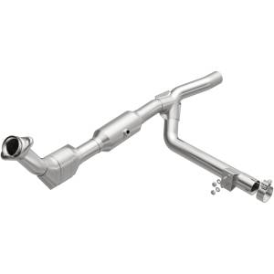 MagnaFlow Exhaust Systems & Installation | 1350 Offroad - MagnaFlow OEM Grade Direct-Fit Catalytic Converter 21-249 - Image 1