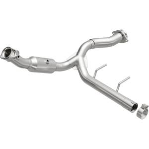 MagnaFlow Exhaust Systems & Installation | 1350 Offroad - MagnaFlow OEM Grade Direct-Fit Catalytic Converter 21-470 - Image 1