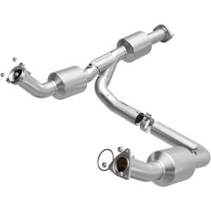 MagnaFlow Exhaust Systems & Installation | 1350 Offroad - MagnaFlow OEM Grade Direct-Fit Catalytic Converter 280210 - Image 1