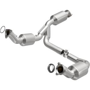 MagnaFlow Exhaust Systems & Installation | 1350 Offroad - MagnaFlow OEM Grade Direct-Fit Catalytic Converter 280429 - Image 1