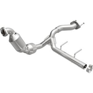 MagnaFlow Exhaust Systems & Installation | 1350 Offroad - MagnaFlow OEM Grade Direct-Fit Catalytic Converter 280758 - Image 1