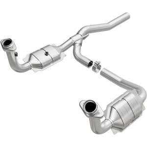 MagnaFlow Exhaust Systems & Installation | 1350 Offroad - MagnaFlow OEM Grade Direct-Fit Catalytic Converter 49187 - Image 1