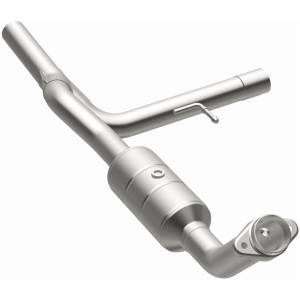 MagnaFlow Exhaust Systems & Installation | 1350 Offroad - MagnaFlow OEM Grade Direct-Fit Catalytic Converter 49410 - Image 2