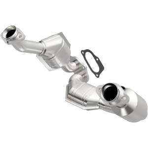 MagnaFlow Exhaust Systems & Installation | 1350 Offroad - MagnaFlow OEM Grade Direct-Fit Catalytic Converter 49440 - Image 1